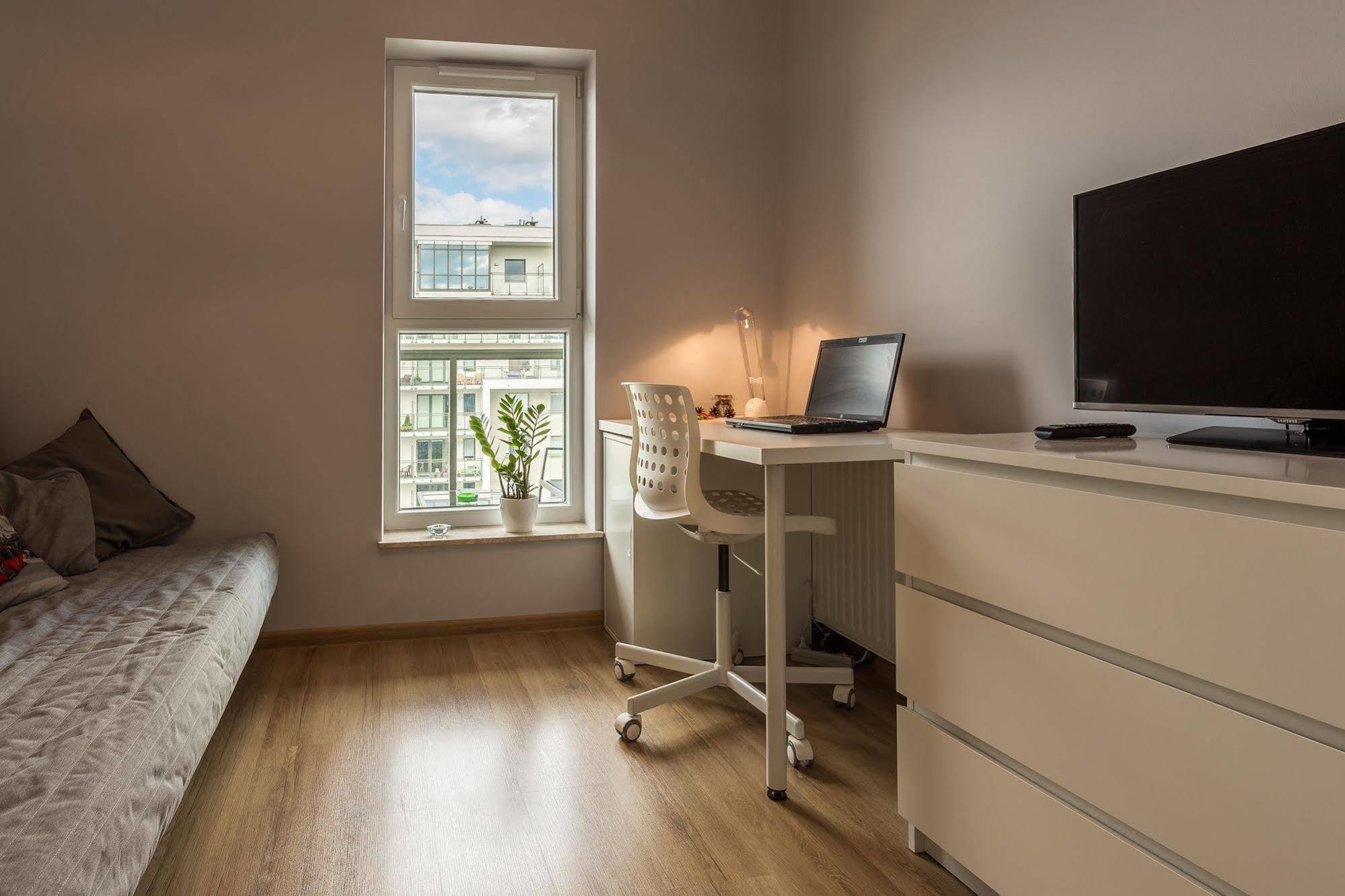 Eos Apartment *